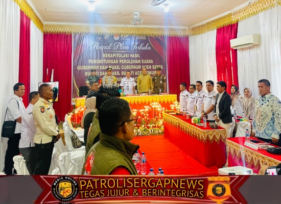Rapat Pleno Terbuka Perhitungan Perolehan Suara Gubernur dan Wakil Gubernur Aceh serta Bupati dan Wakil Bupati Aceh Timur