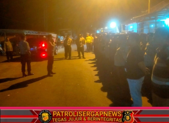 Polisi Pertebal Pengamanan Pengesahan 354 Warga Baru PSHT Cab. Pasuruan Berjalan Aman dan Kondusif