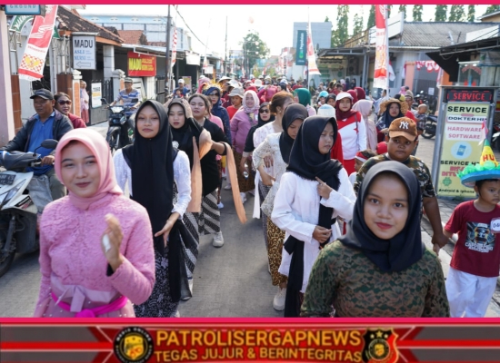 Memperingati HUT Kemerdekaan RI ke-80, Warga Legok Sukodono Sidoarjo Gelar Jalan Sehat dan Karnaval Budaya